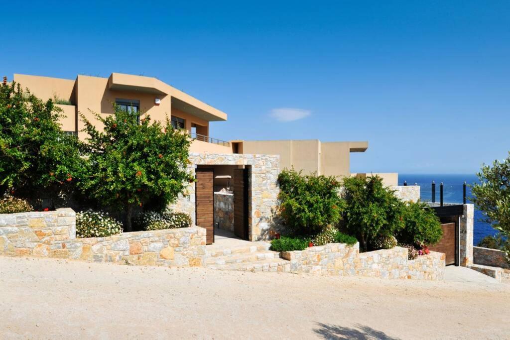 Wonderful Eco Friendly Villa Augustine Ampelo Buitenkant foto