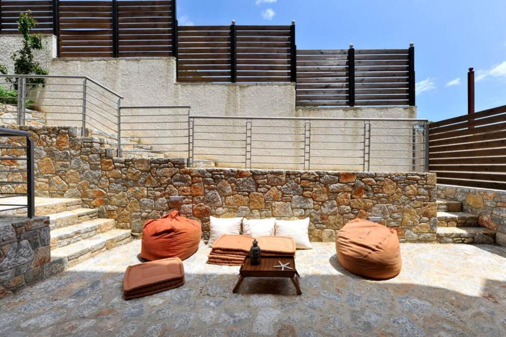 Wonderful Eco Friendly Villa Augustine Ampelo Buitenkant foto